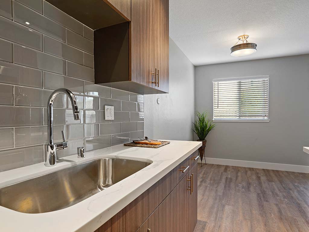 Fairmont Apartments photo 2